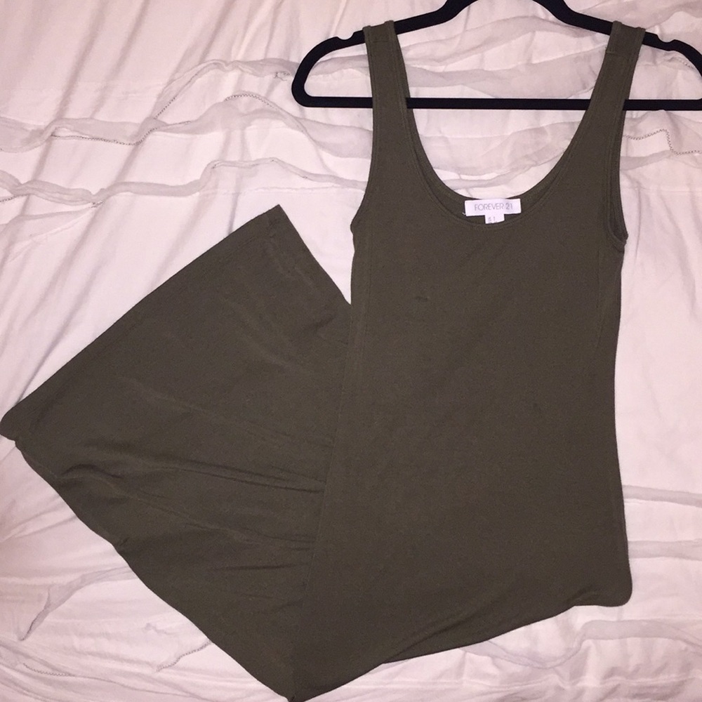 Dark green bodycon mid length dress